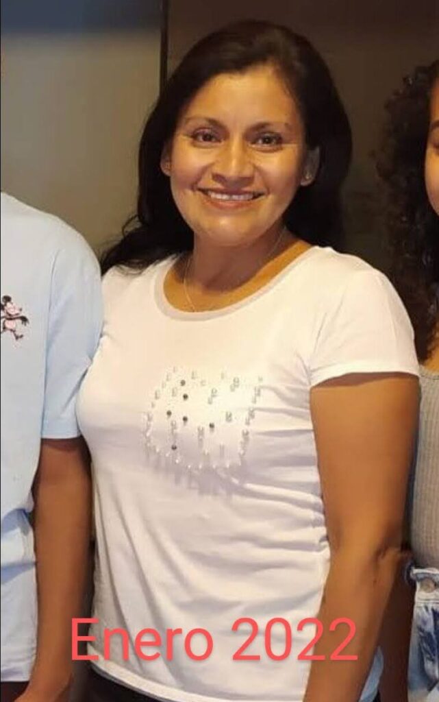 ROSA SALAZAR 53 AÑOS Before